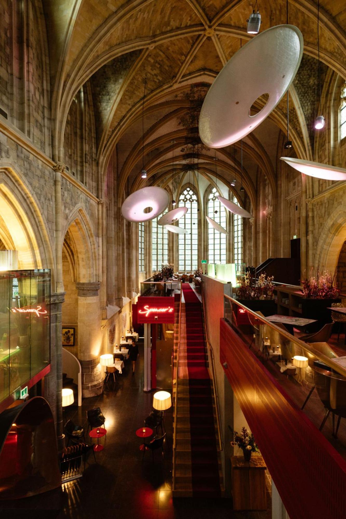 クルーシュレンホテル マーストリヒト エクステリア 写真 The interior of the restaurant