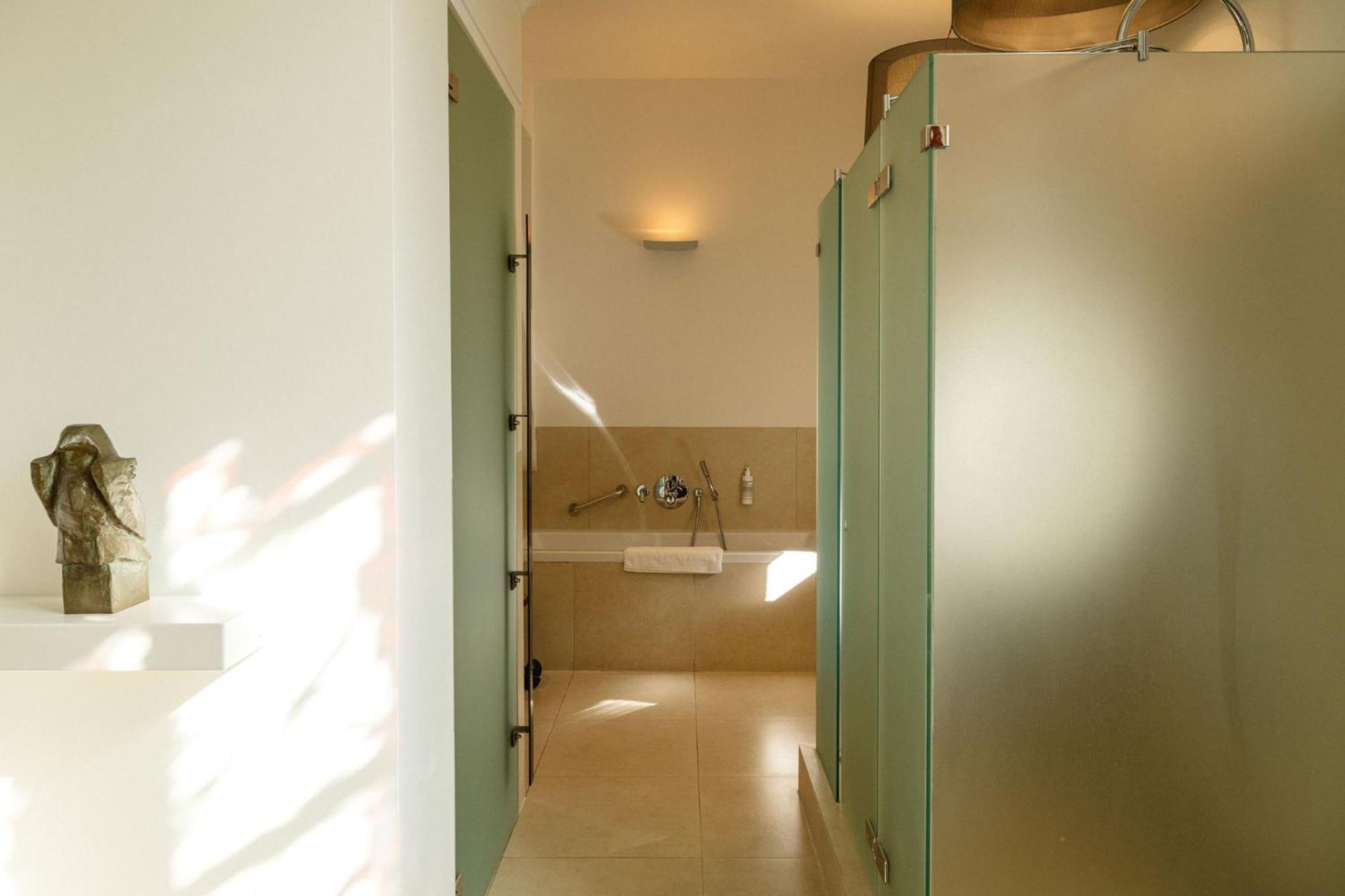クルーシュレンホテル マーストリヒト 部屋 写真 Bathroom