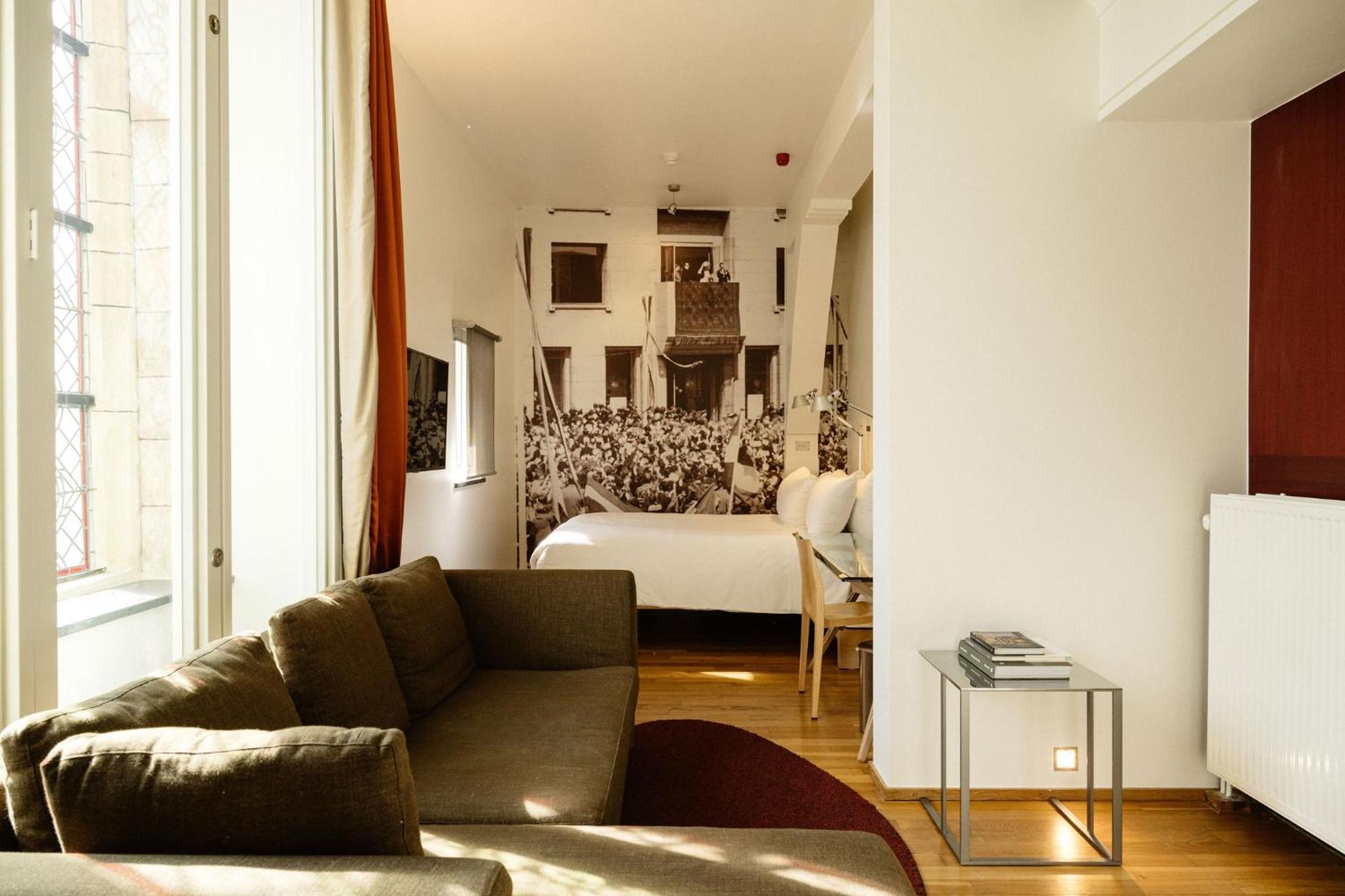 クルーシュレンホテル マーストリヒト エクステリア 写真 A suite at the Hotel du Pont de l'Alma